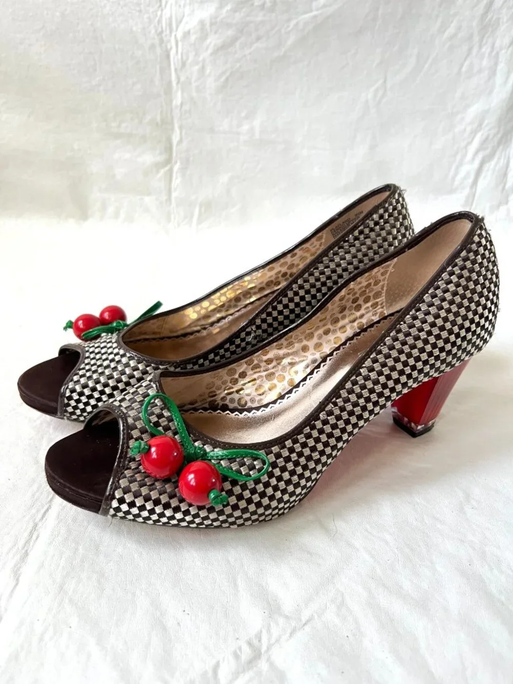 Poetic License high heel shoes 9.5 brown woven peep toe clear heel cherry beads